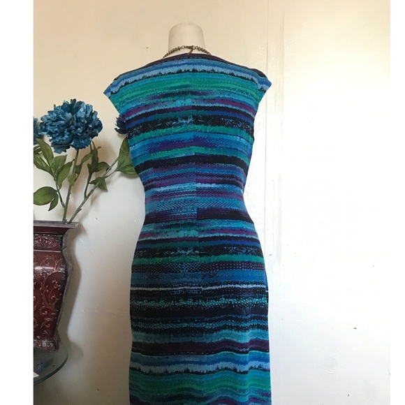 Beautiful water colors dress ☀️🌊 - Picture 3 of 8